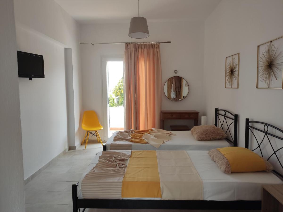 Apartment Roza's And Benitses (Corfu)