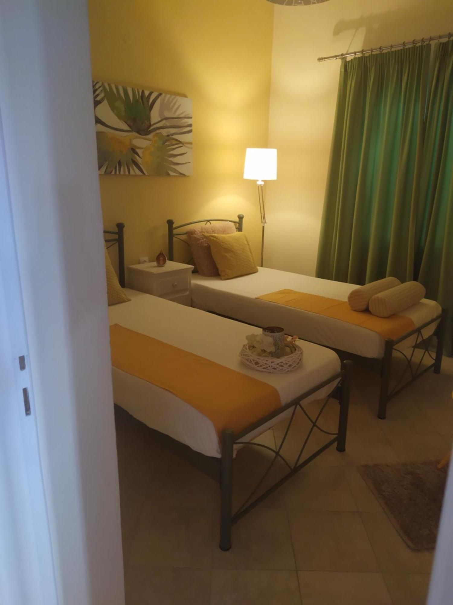 Roza's And Apartament *