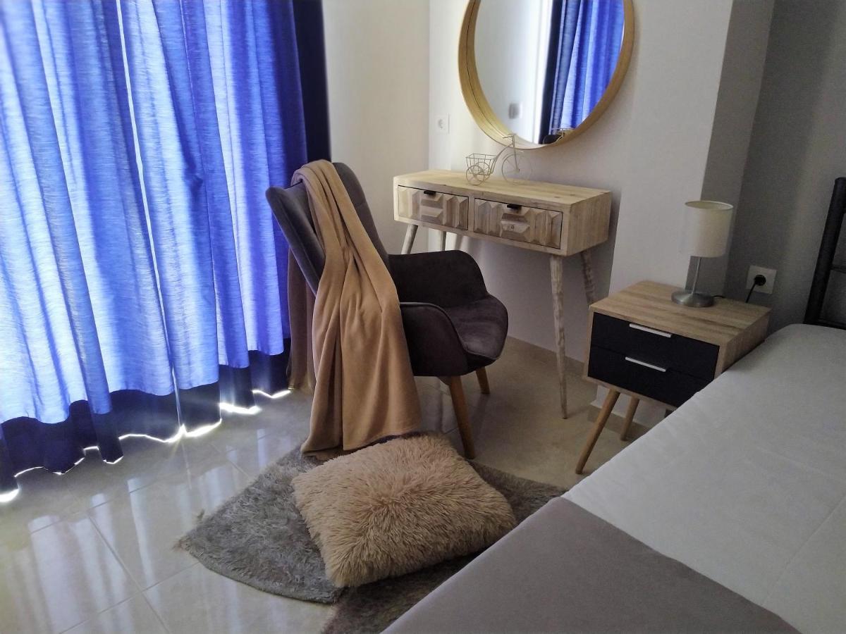 Apartment Roza's And Benitses (Corfu)