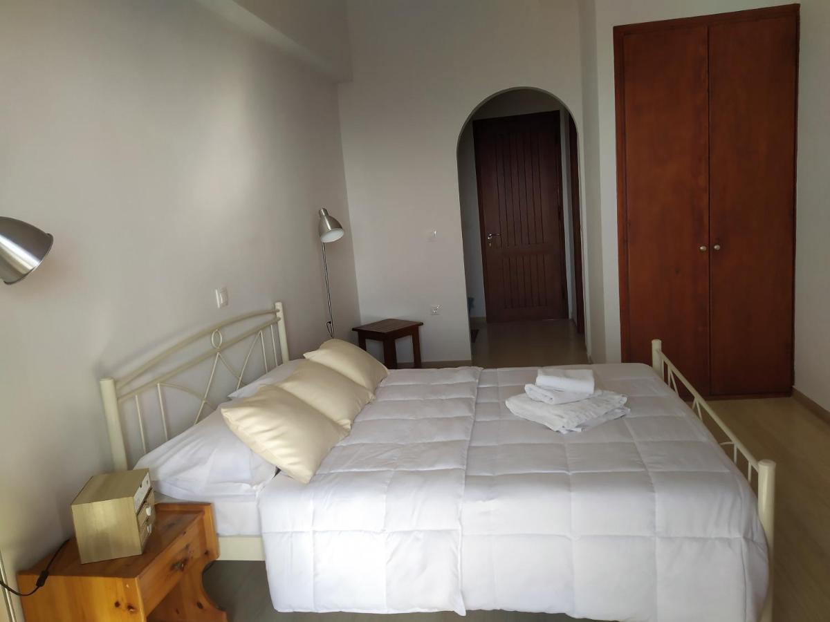 Apartment Roza's And