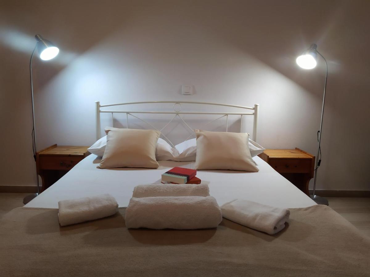 Apartament Roza's And *